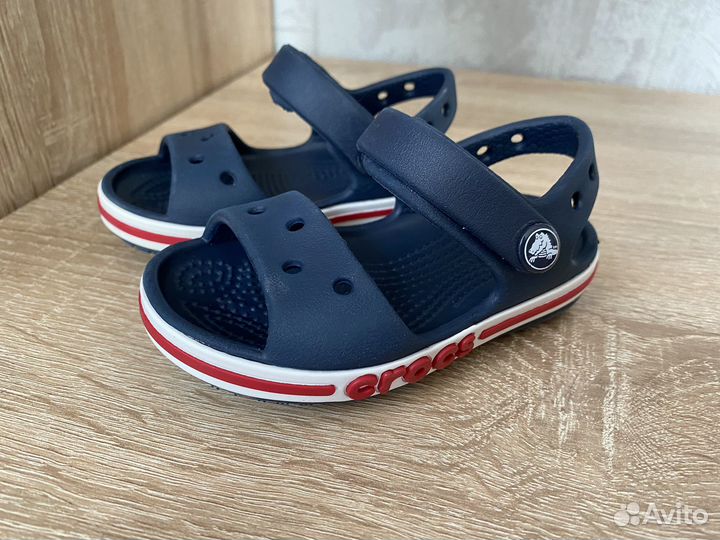 Сандалии crocs детские
