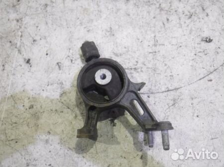 Опора двигателя Тойота