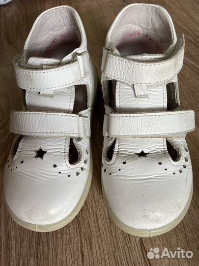 Босоножки для девочки