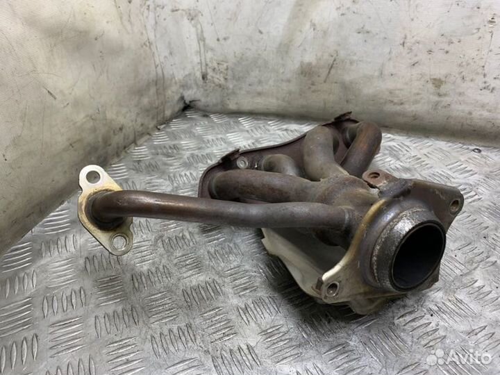 Коллектор выпускной Toyota Prius ZVW30 2zrfxe 2012