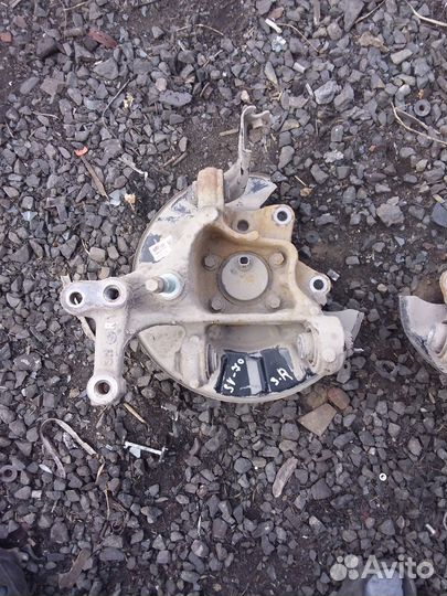 Кулак поворотный Toyota Camry4230433050 XV70 зад