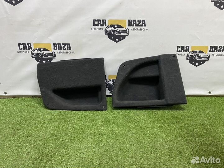 Обшивка багажника Audi A8