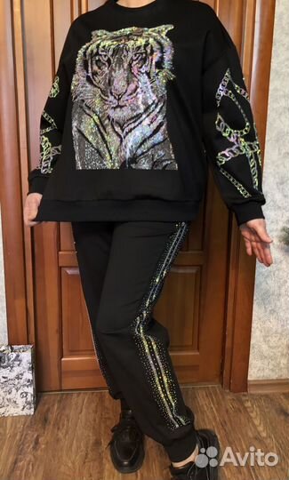 Спортивный костюм стразы 50 52 54