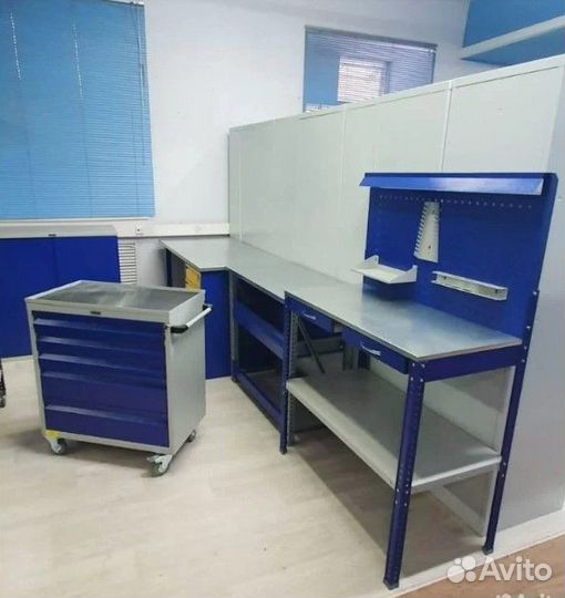 Верстак слесарный