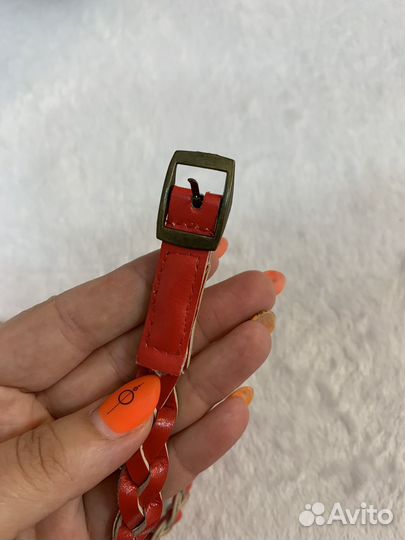 Ремени красные