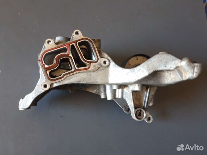 Кронштейн генератора и масляного фильтра VAG