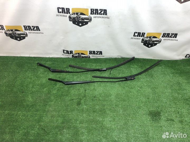 Поводок стеклоочистителя (комплект)