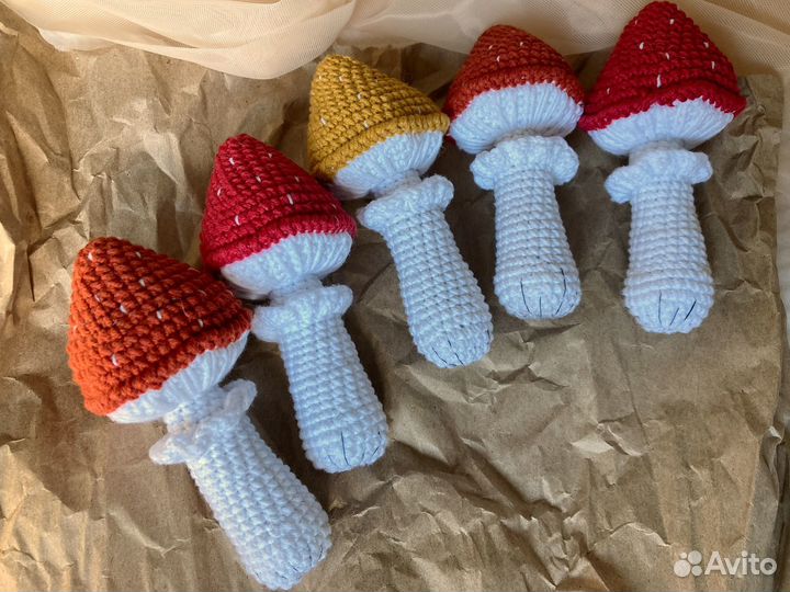 Елочная игрушка мухомор