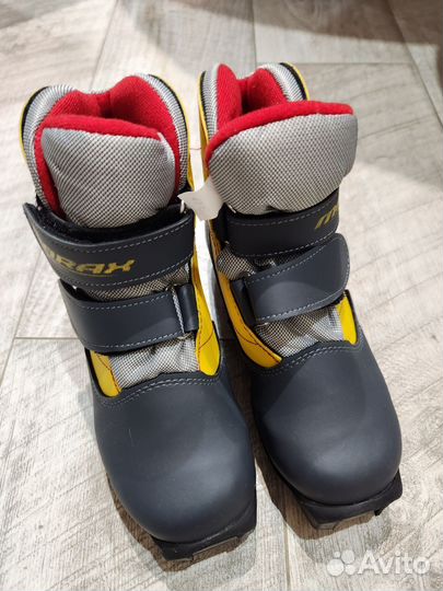 Лыжные ботинки 35 размер