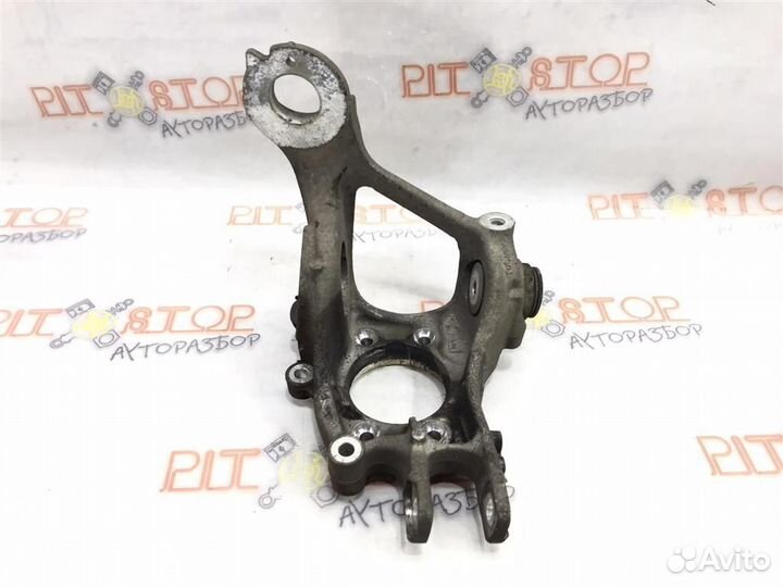 Кулак задний левый Audi Q5 (8R) 2008-2012