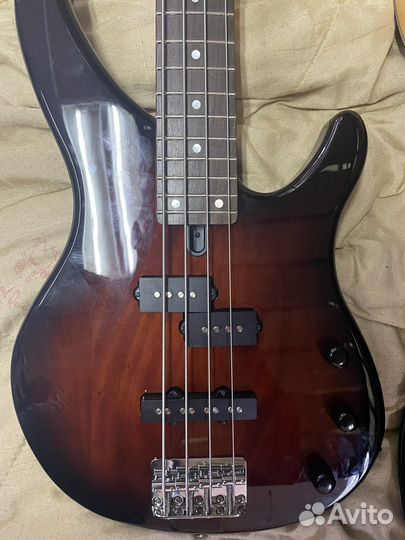 Бас гитара Yamaha trbx174