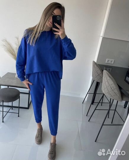 Спортивный костюм