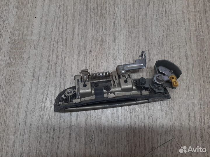 Ручка передняя правая Kia Rio 2