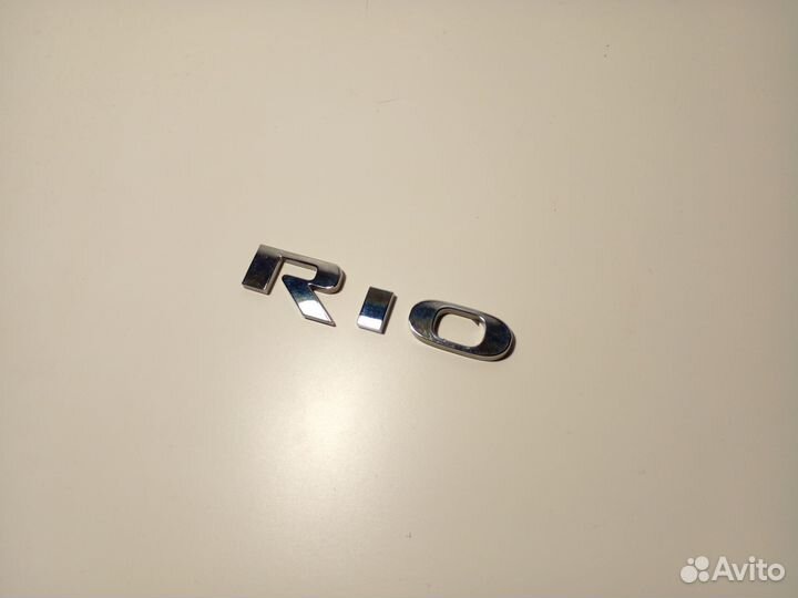 Эмблема Kia Rio 3 хетчбек б.у