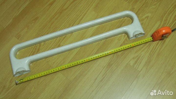 Полка для ванной новая