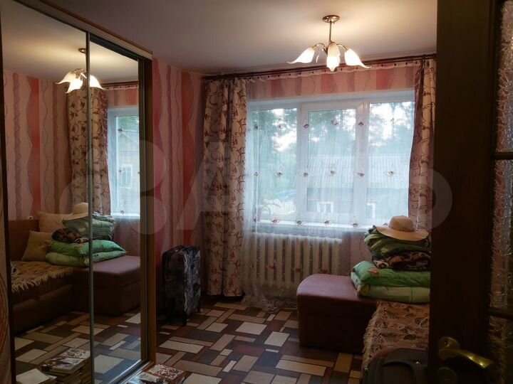 4-к. квартира, 63 м², 2/5 эт.