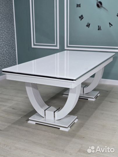 Стол и стулья Луна