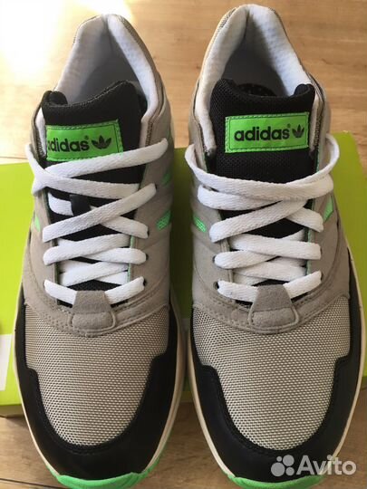 Кроссовки adidas