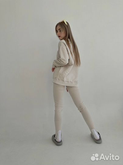 Костюм спортивный со стрипами