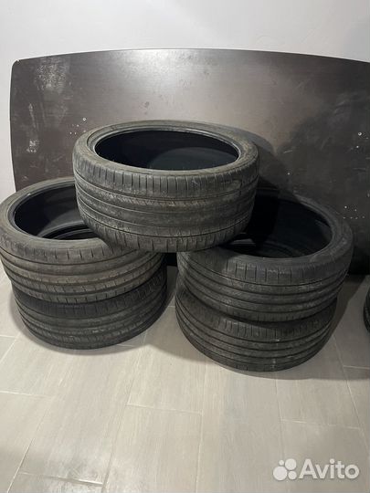 Pirelli P Zero 275/35 R23 108Y