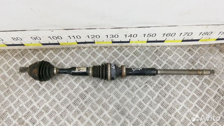 Полуось передняя правая (приводной вал, шрус)