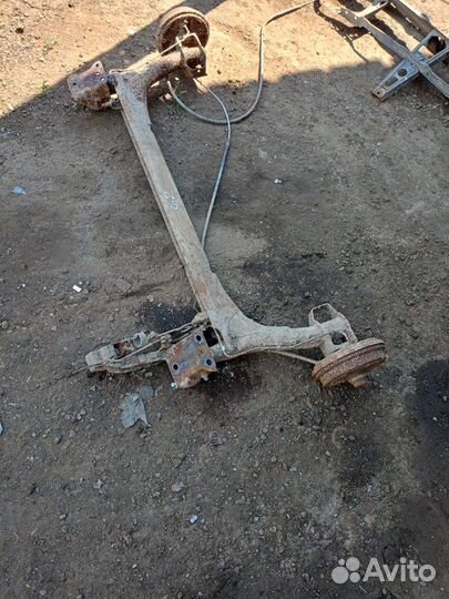 Балка подвески Volkswagen Golf MK2