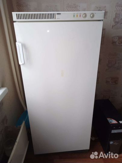 Морозильная камера zanussi