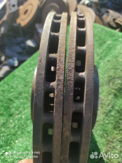 Передние тормозные диски Audi A6 C6 4.2