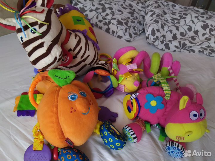Игрушки для новорожденных
