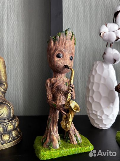 Бэйби Грут/Baby Groot и саксофон статуэтка 25 см