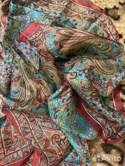 Шелковый платок шейный