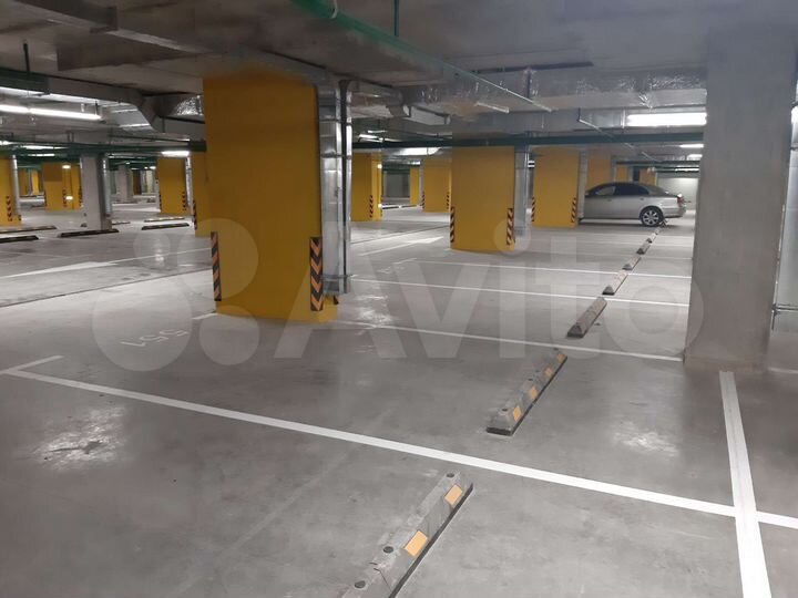 Машиноместо, 14 м²