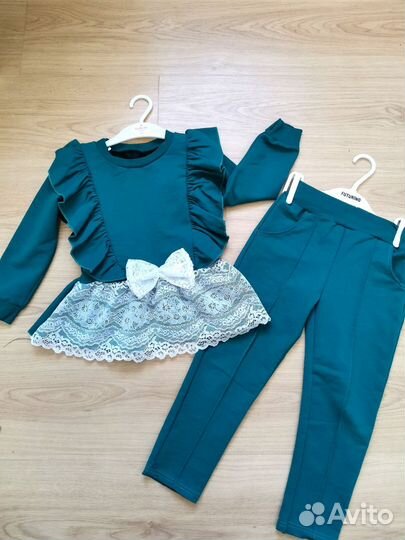 Костюм для девочки брючный нарядный