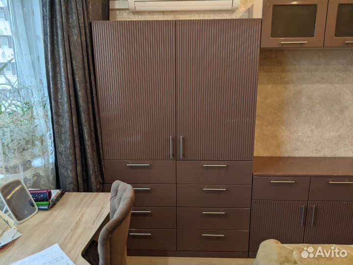 Стенка в гостиную со шкафом