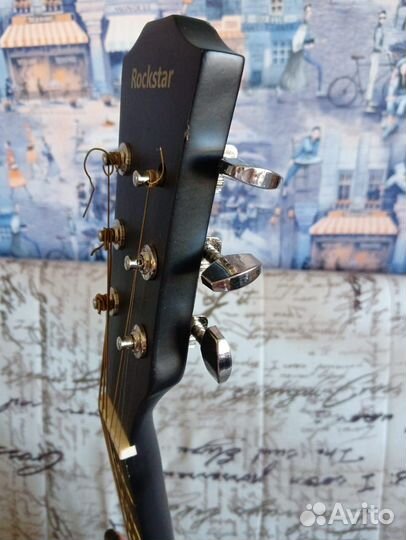 Акустическая гитара