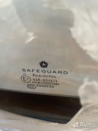 Стекло Jeep grand cherokee