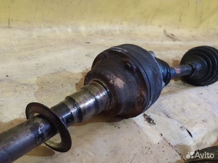 Полуось передняя Audi Q7 4L Ауди кью 7 ку 7