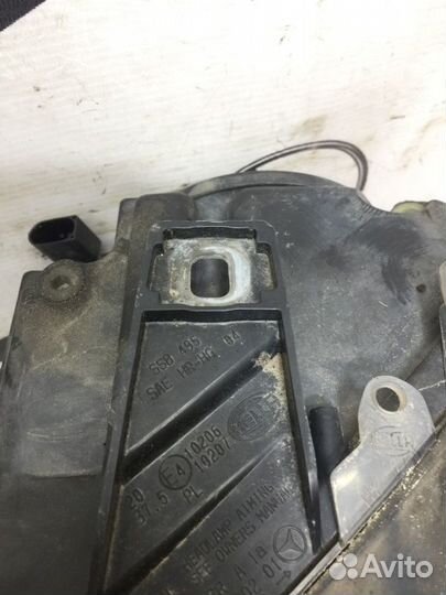 Фара галогеновая левая Mercedes Ml W164