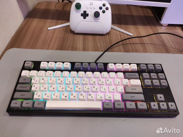 Кастомная red square keyrox tkl classic