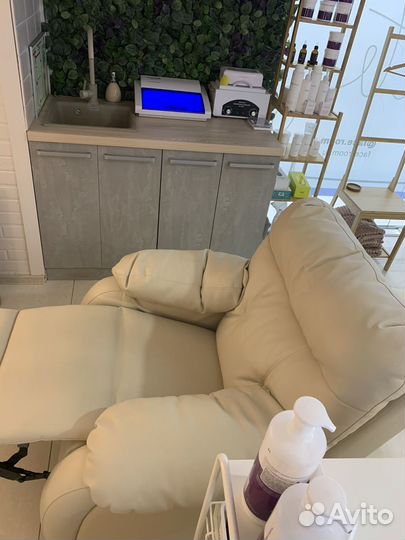 Аренда кресла косметолога/лейшмейкера/перманента