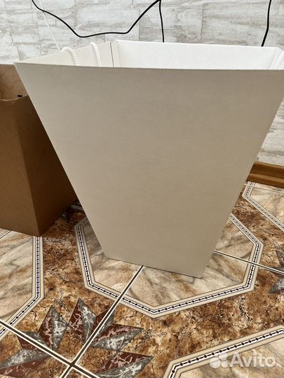 Корзина пакет картонный для цветов с ручками