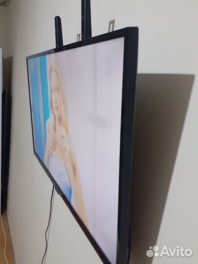 Телевизор Samsung UE32H5500AK