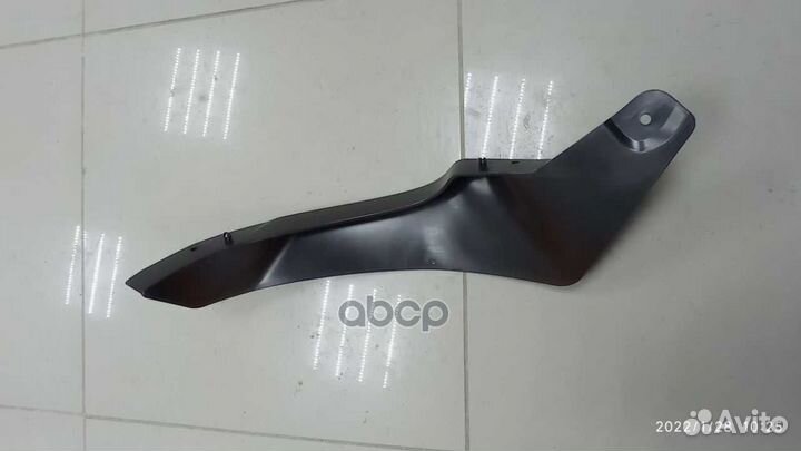 Спойлер пер. бампера VAG 5L0853888A VAG