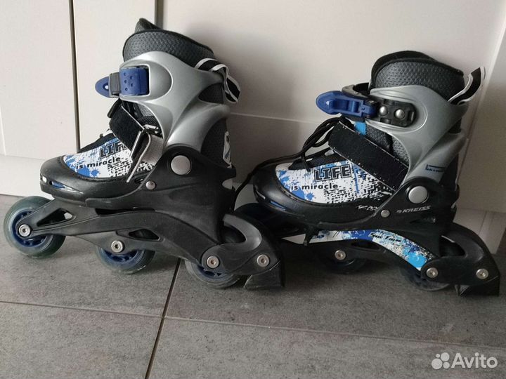 Роликовые коньки