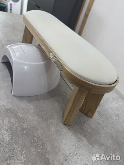 Подставка для рук маникюрная бу