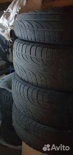 GT Radial Champiro 128 235/60 R16