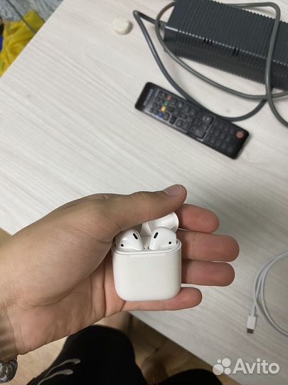 Airpods 2
