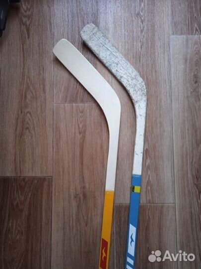 Продаю клюшку хоккейную