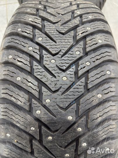 Nokian Tyres Hakkapeliitta 8 SUV 265/50 R20