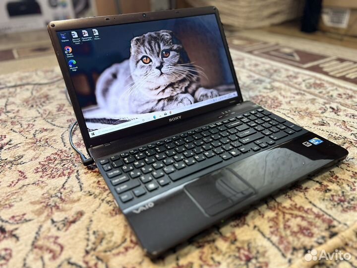 Отличный Ноутбук Sony core i3/4гб/120гб ssd